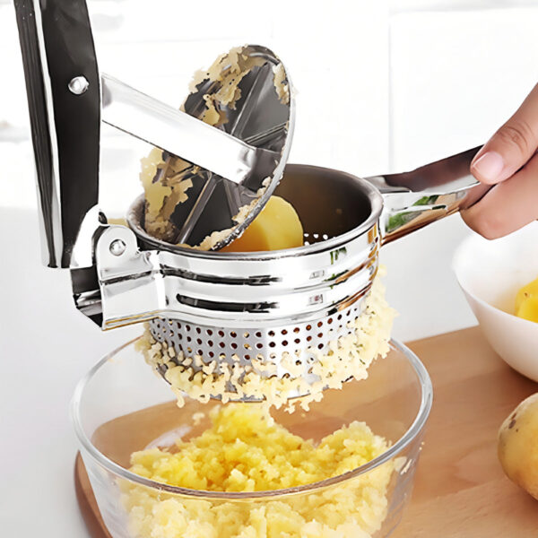 Espremedor De Batata Manual Em Inox Profissional Cozinha Cabo Prateado Inteiro Inox - Imagem 5